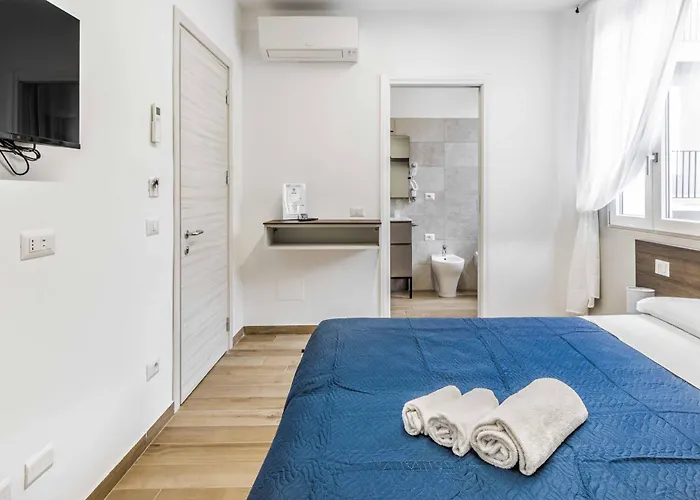 La Perla Rooms